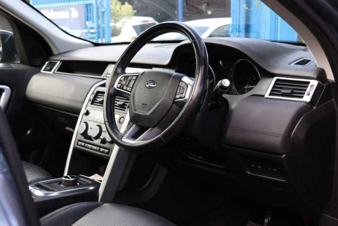 2025 Land Rover Discovery Sport