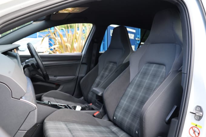 2025 Volkswagen Golf