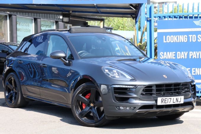 2025 Porsche Macan