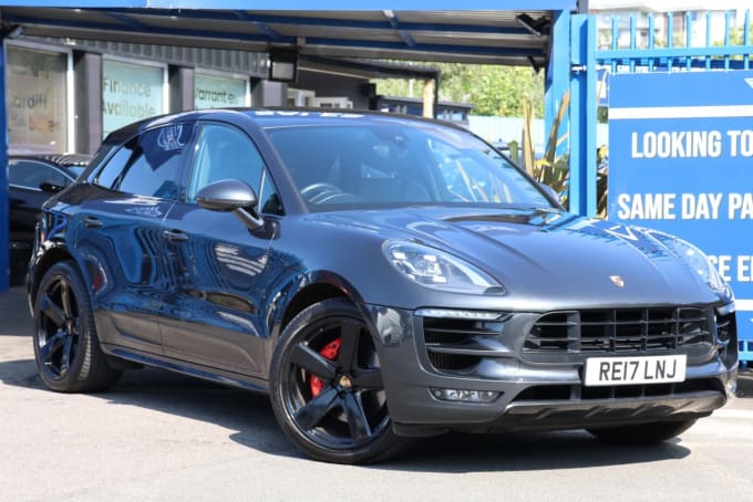 2025 Porsche Macan