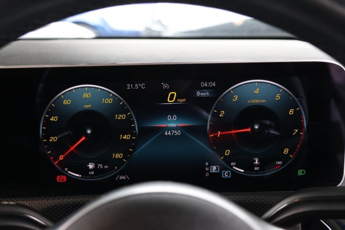 2025 Mercedes-benz Cla