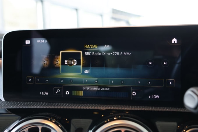 2025 Mercedes-benz Cla