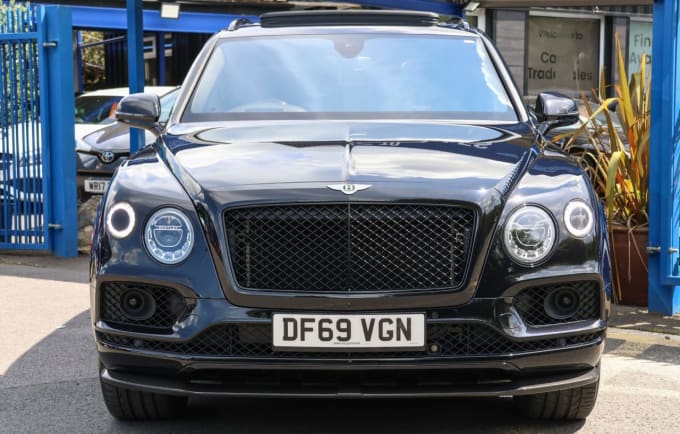 2025 Bentley Bentayga