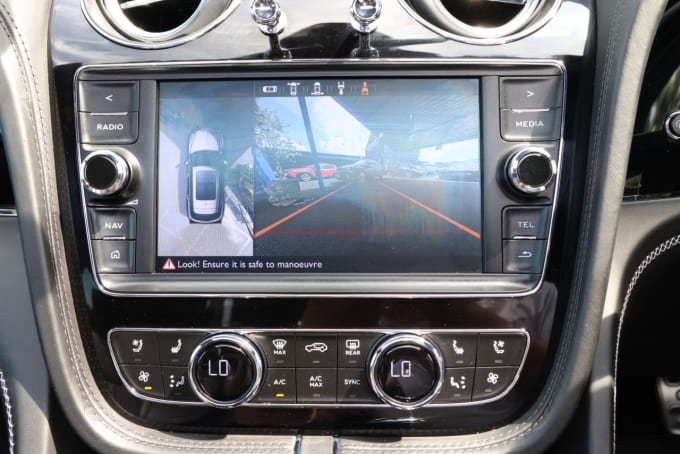 2025 Bentley Bentayga