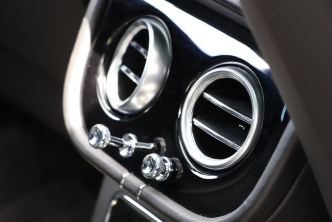 2025 Bentley Bentayga
