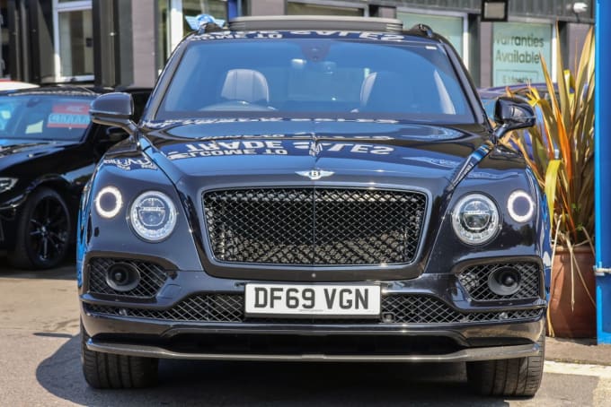 2025 Bentley Bentayga