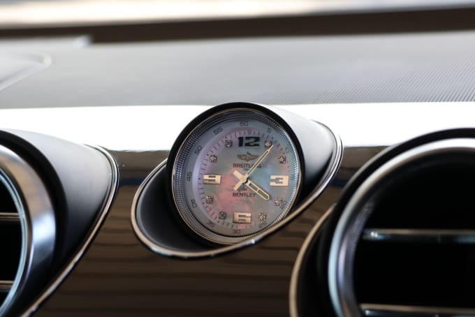 2025 Bentley Bentayga