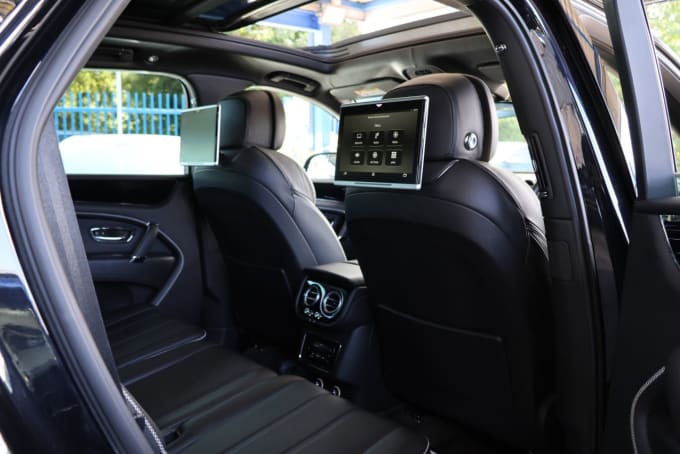 2025 Bentley Bentayga