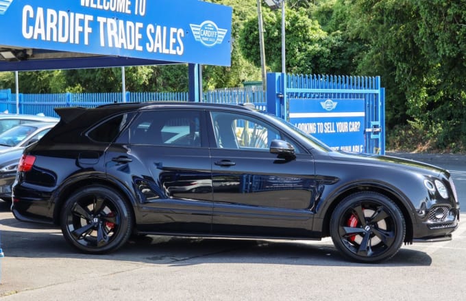 2025 Bentley Bentayga