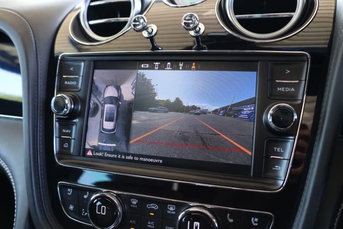 2025 Bentley Bentayga