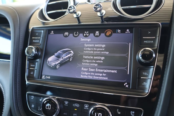2025 Bentley Bentayga