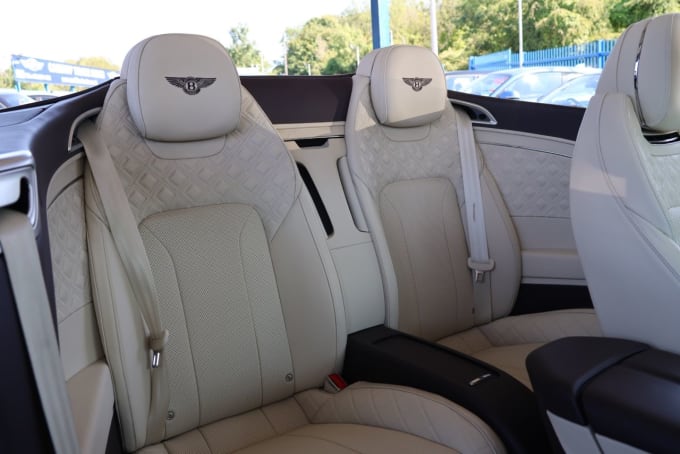 2025 Bentley Continental