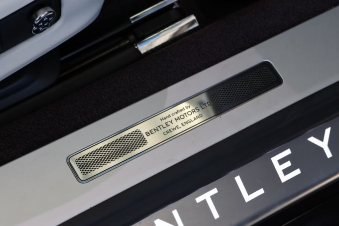 2025 Bentley Continental