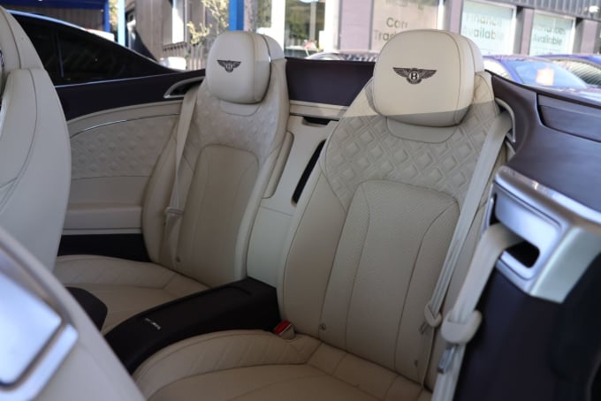 2025 Bentley Continental