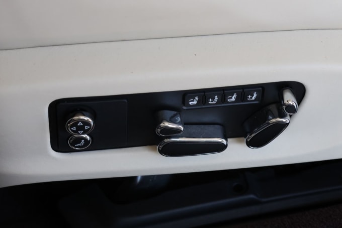 2025 Bentley Continental