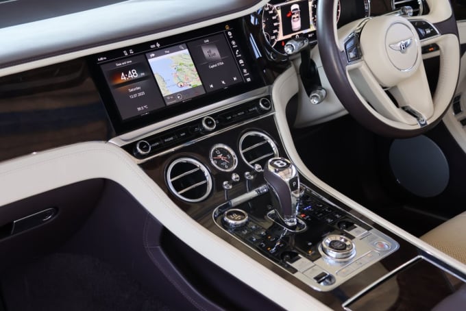 2025 Bentley Continental