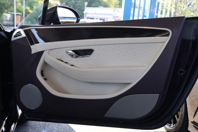 2025 Bentley Continental