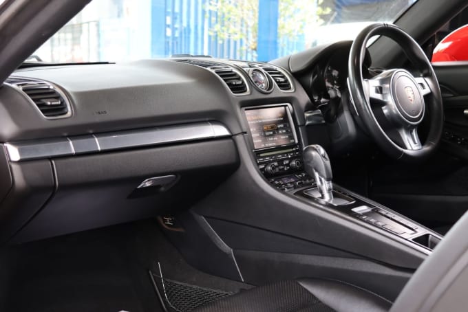 2025 Porsche Cayman