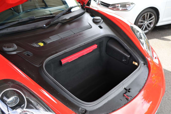 2025 Porsche Cayman