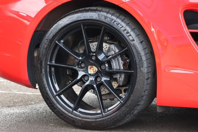 2025 Porsche Cayman