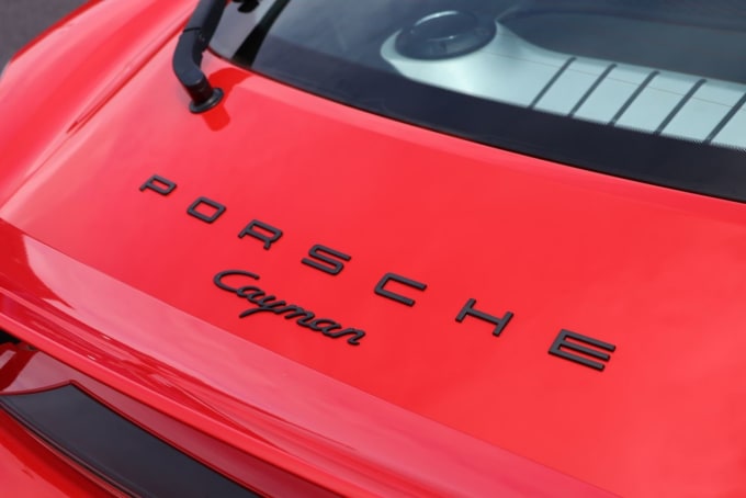 2025 Porsche Cayman