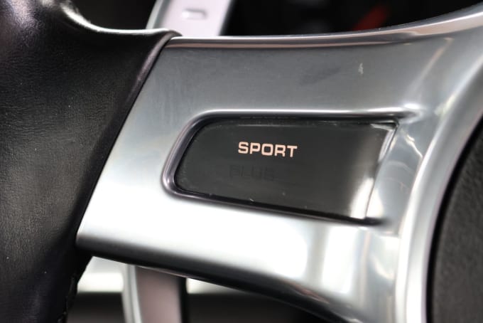 2025 Porsche Cayman