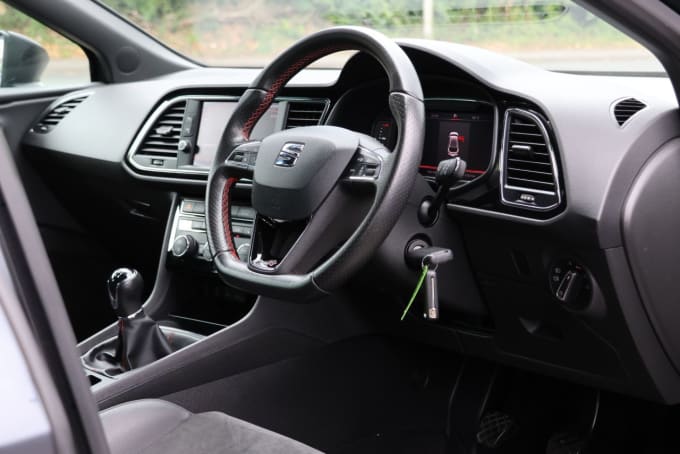 2025 Seat Leon