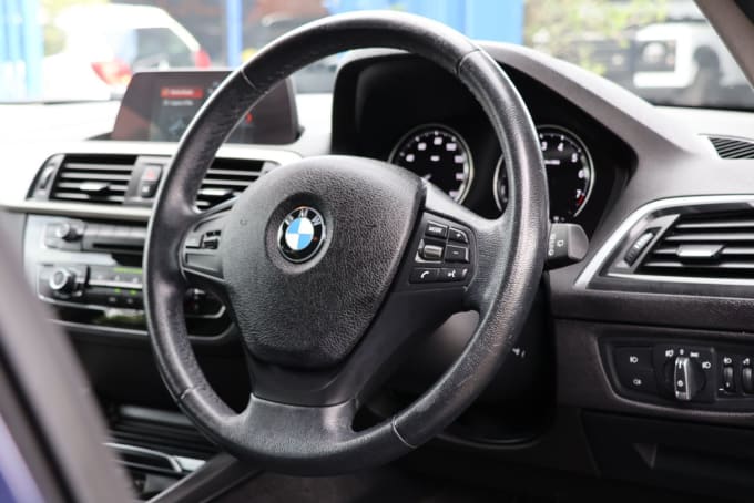 2025 BMW 1 Series