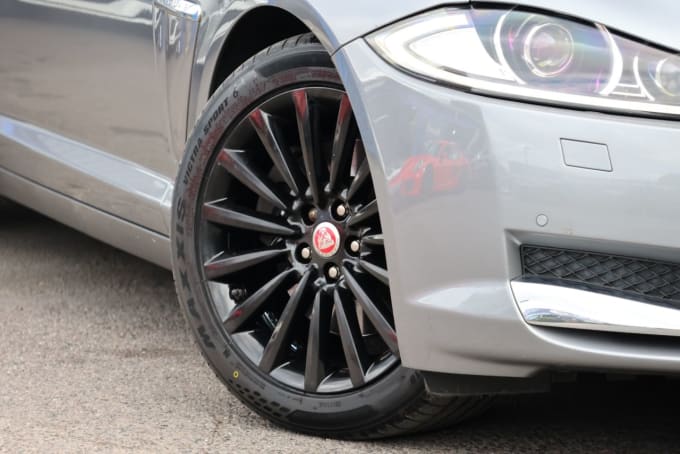 2025 Jaguar Xf
