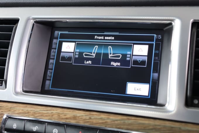 2025 Jaguar Xf