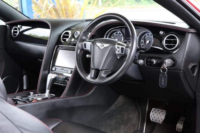 2025 Bentley Continental