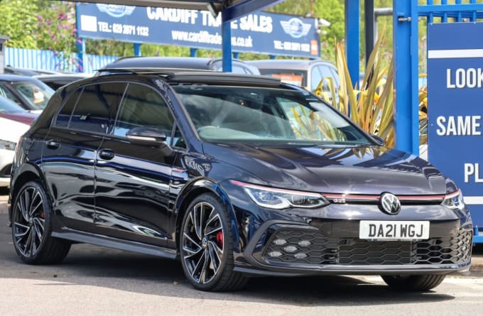 2025 Volkswagen Golf