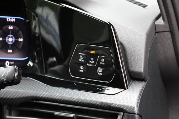 2025 Volkswagen Golf