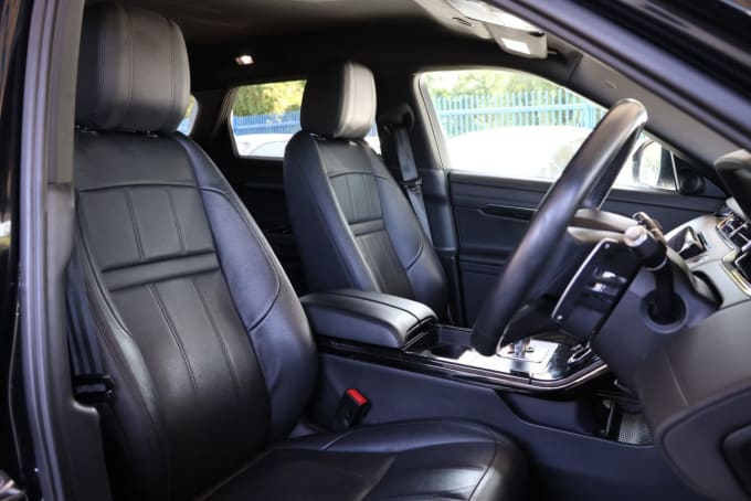 2025 Land Rover Range Rover Evoque