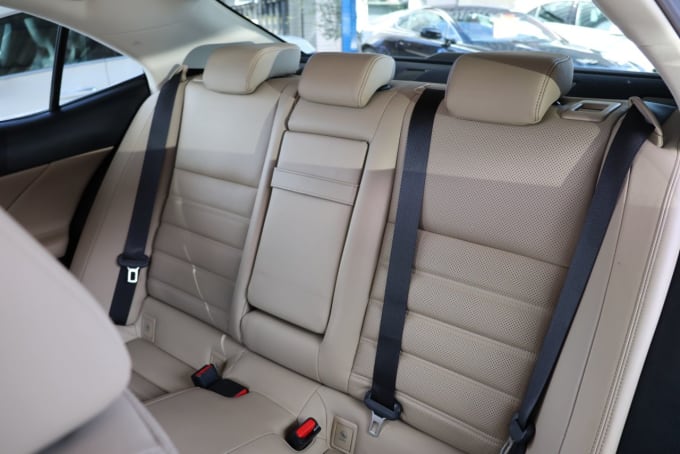 2025 Lexus Is