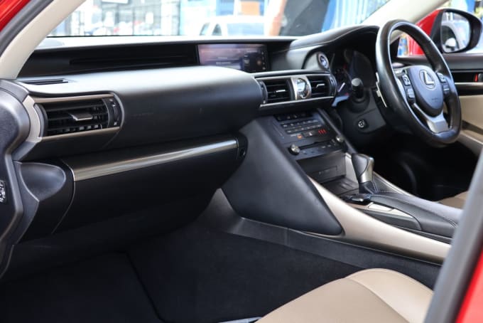 2025 Lexus Is