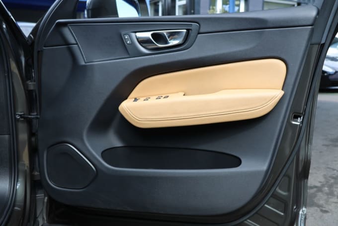 2025 Volvo Xc60