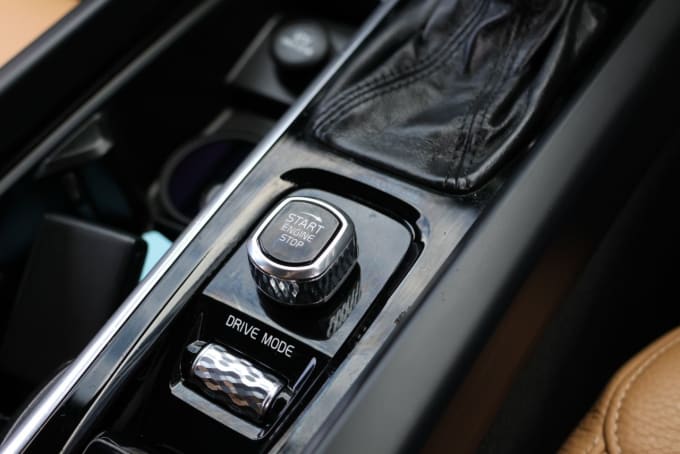 2025 Volvo Xc60