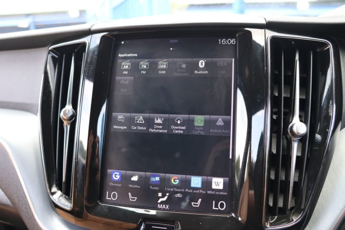 2025 Volvo Xc60