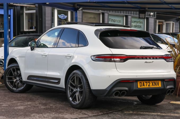 2025 Porsche Macan