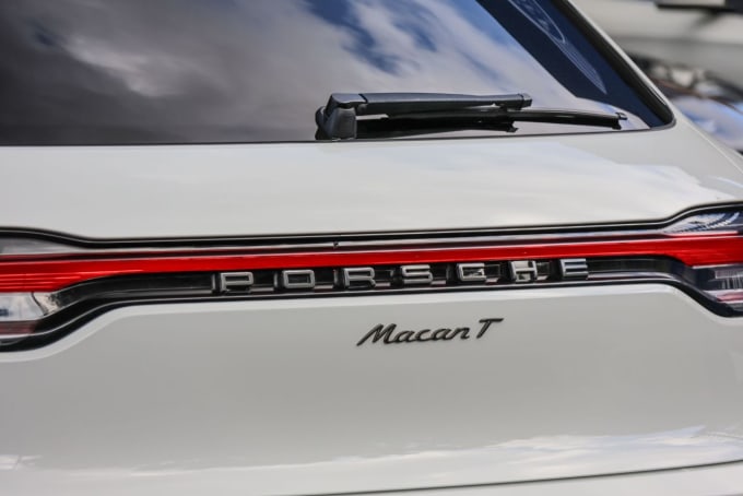 2025 Porsche Macan