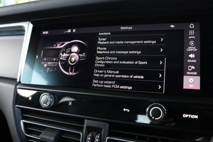 2025 Porsche Macan