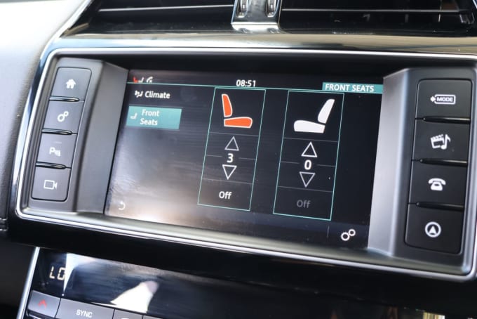 2025 Jaguar Xe