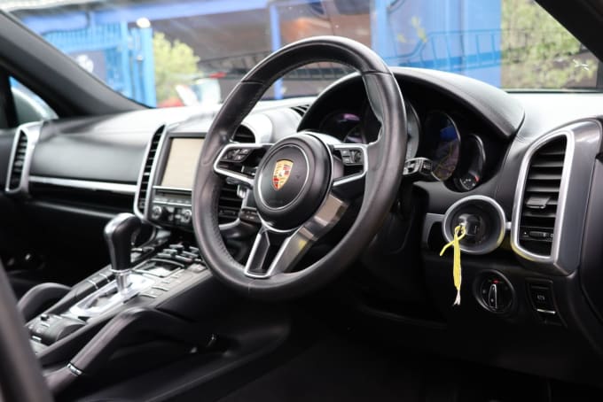 2025 Porsche Cayenne