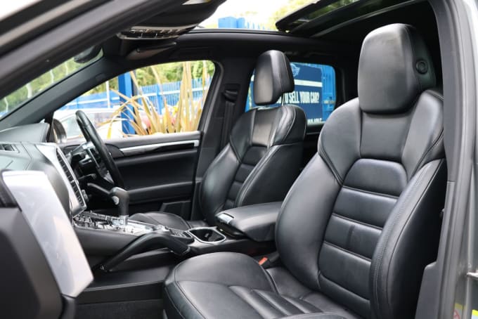 2025 Porsche Cayenne