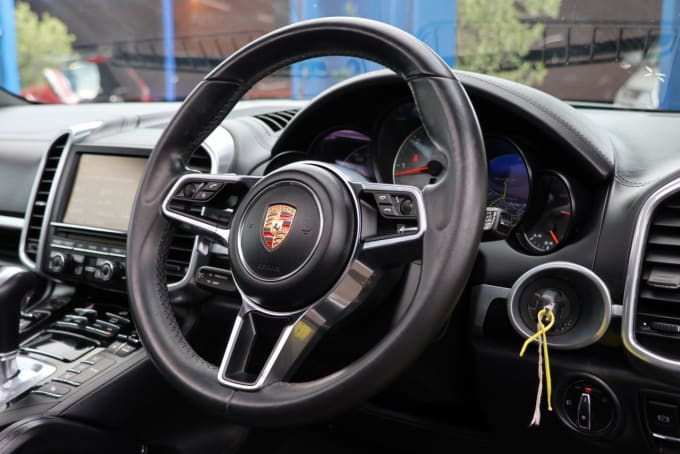 2025 Porsche Cayenne
