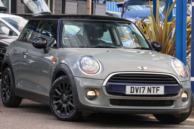 2025 Mini Hatch