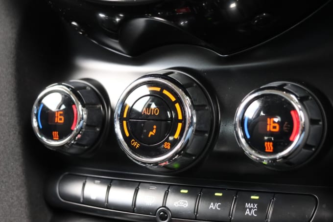 2025 Mini Hatch