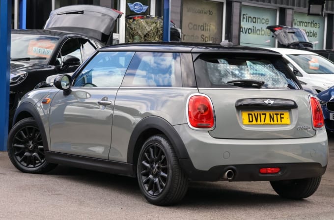 2025 Mini Hatch