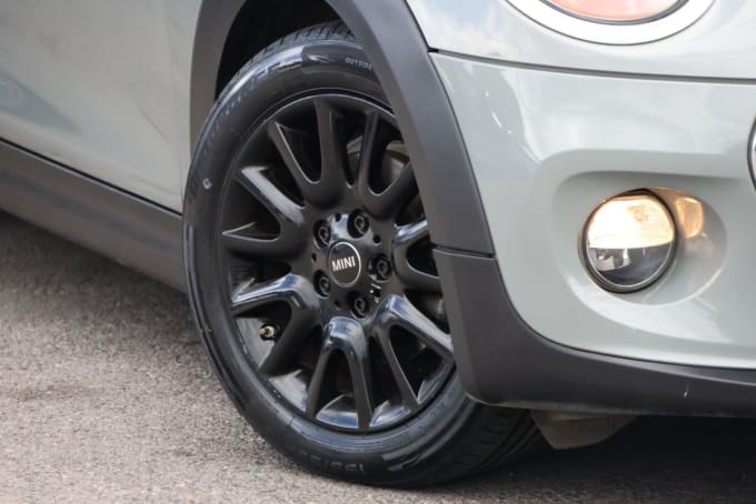 2025 Mini Hatch
